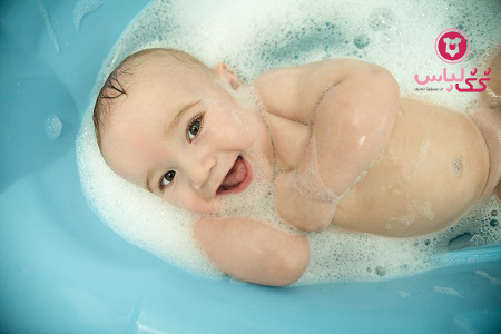 چگونه کودک خود را حمام کنیم؟